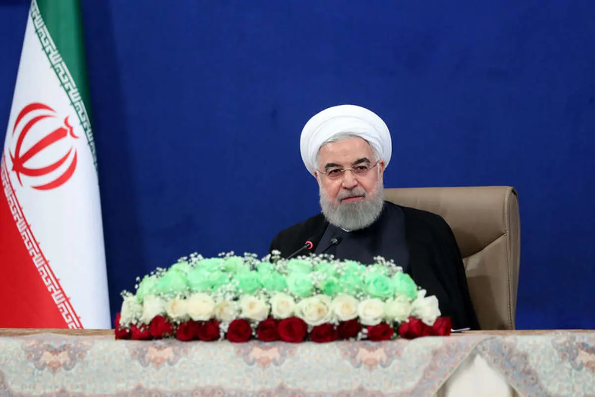 روحانی: بخشهای دولتی سهام خود را در بورس عرضه کنند
