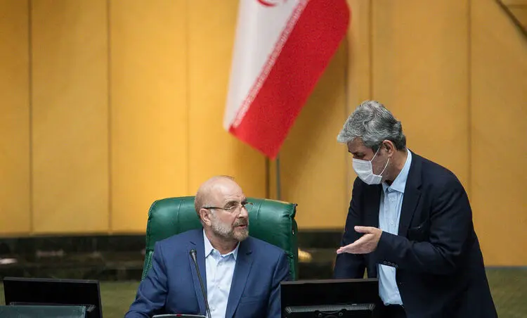جنگ اعتبارنامه‌ها در مجلس