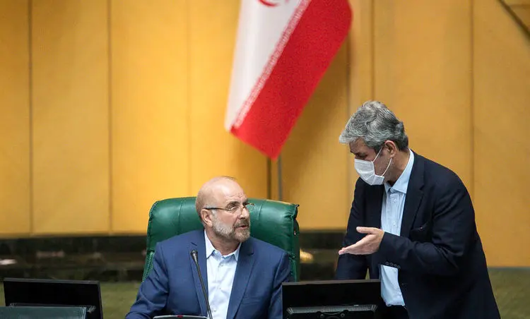 جنگ اعتبارنامه‌ها در مجلس