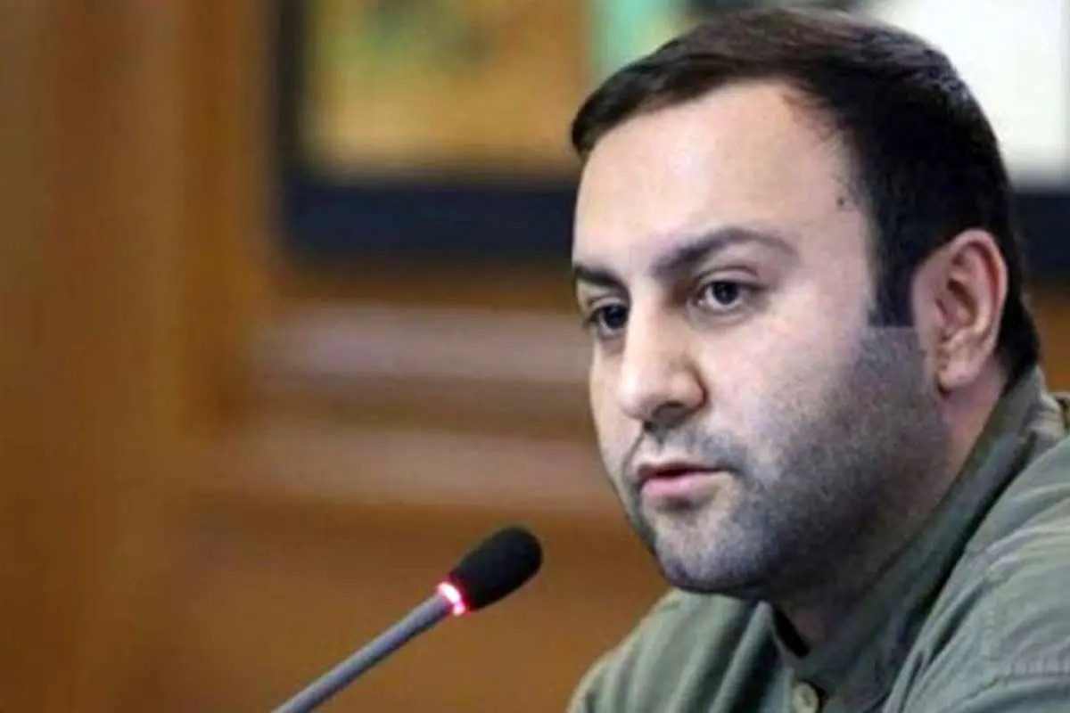 پیرهادی، نماینده مردم تهران: با آمریکا، پدرکشتگی داریم!