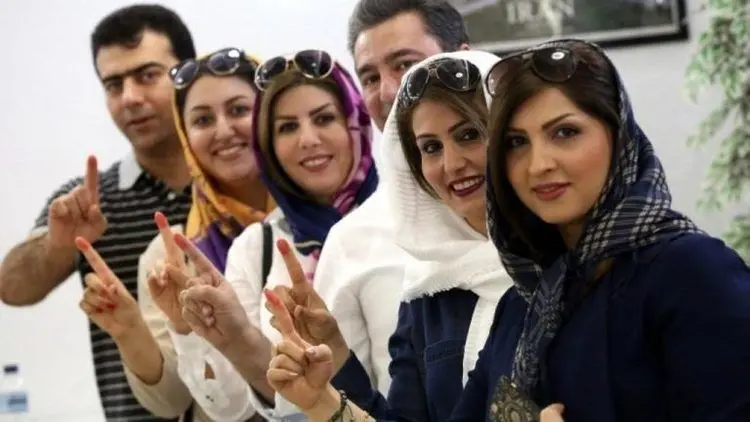 شرق: اصولگرایان هیچ شانسی در انتخابات ۱۴۰۰ ندارند