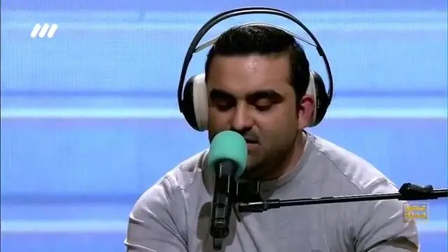 (ویدیو) اجرای احسان دلبندی فرد نابینا در عصر جدید