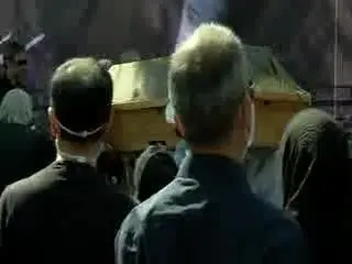 (تصاویر) متن و حاشیه مراسم تشییع و خاکسپاری محمد علی کشاورز؛ چه کسانی برای وداع با استاد کشاورز آمدند؟
