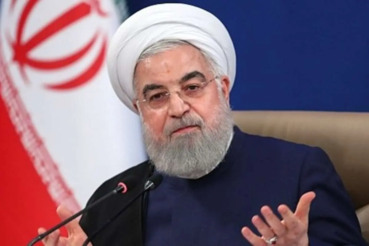 روحانی: دفترچههای بیمه باید حذف شود