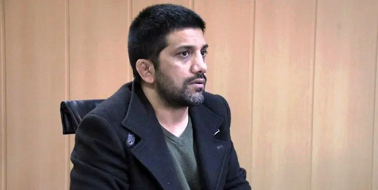 دبیر: سقوط کشتی نزدیک است