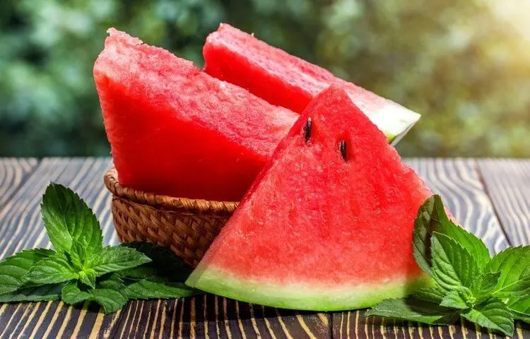با هندوانه به جنگ کرونا بروید!