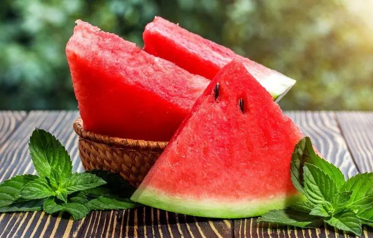 با هندوانه به جنگ کرونا بروید!