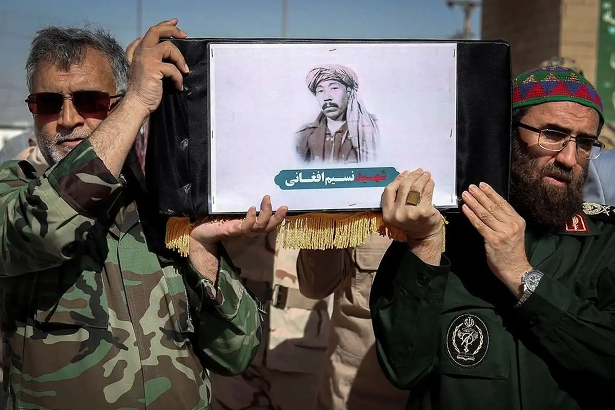 (تصاویر) کلاه عرقچین "نسیم افغانی" بر سر سردار باقرزاده