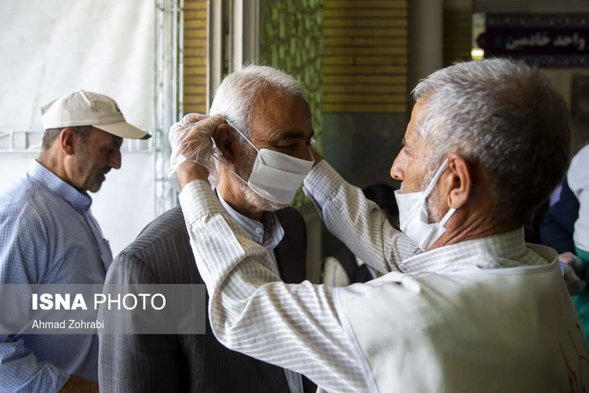 (تصاویر) اقامه نماز جمعه قم پس از ۴ ماه تعطیلی