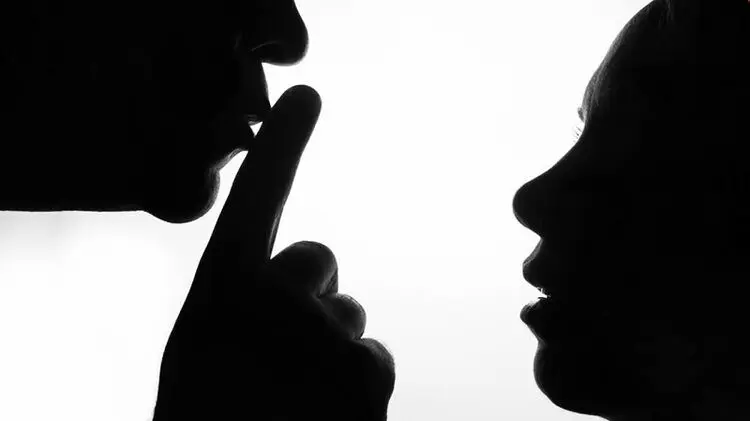 معلم خصوصی شیطان صفت؛ راز خودکشی‌های دختر پشت کنکوری