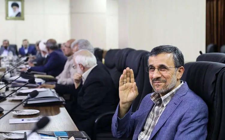 صدای پای احمدینژاد!