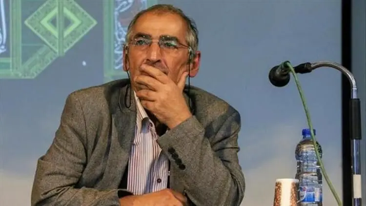 زیباکلام: احمدی‌نژاد یا جلیلی رئیس جمهور آینده هستند