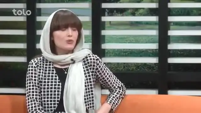 (ویدیو) پاسخ فرشته حسینی بازیگر ایرانی افغان به شیطنت مجری افغان