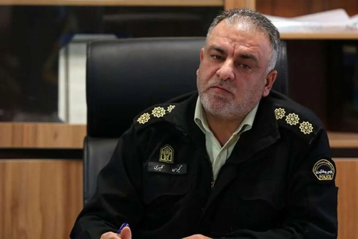 (تصاویر) زورگیری مسلحانه از فروشندگان دلار در میدان فردوسی