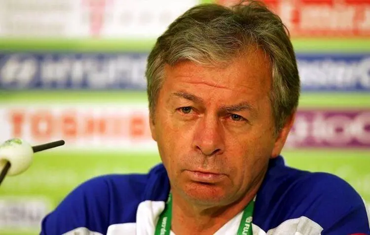 سرمربی صربستان در جام جهانی آلمان به دلیل کرونا درگذشت