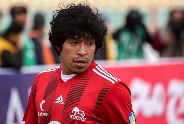 هافبک تراکتور هم کرونا گرفت