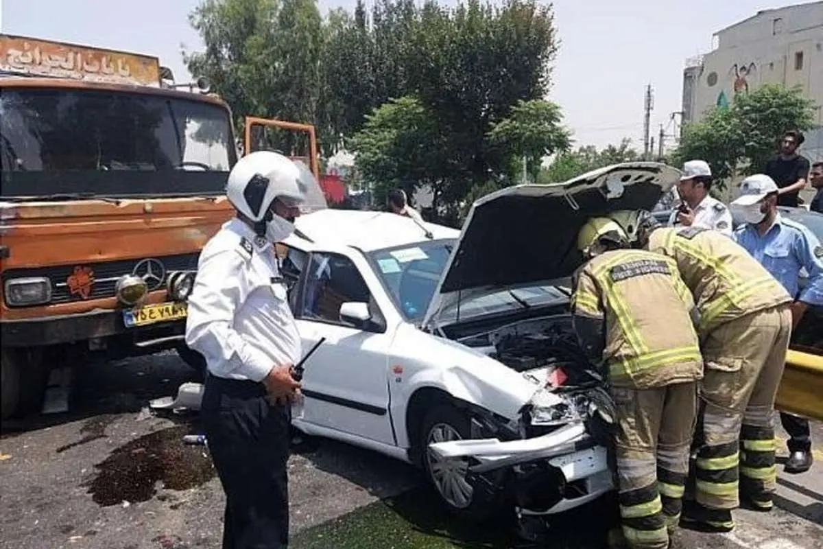 (تصاویر) تصادف خونین کامیون و سمند در بزرگراه بسیج تهران