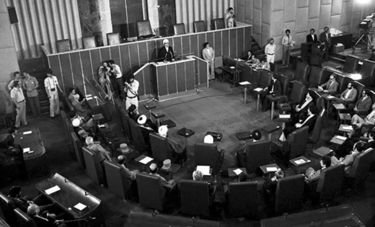 اعتبارنامه چه کسانی پس از انقلاب تصویب نشد؟