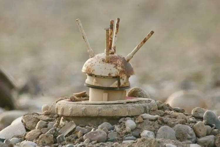کشته و زخمی شدن چهار روستایی بر اثر انفجار مین