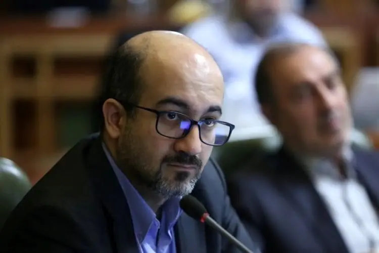 سخنگوی شورای شهر: شهردار به معاونانش ادب بیاموزد