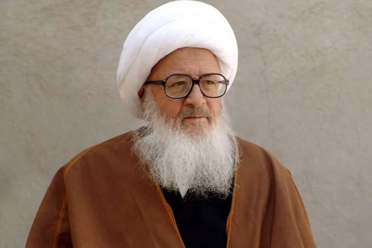 آیتالله وحیدخراسانی: عزای سیدالشهداء (ع) نباید تعطیل شود