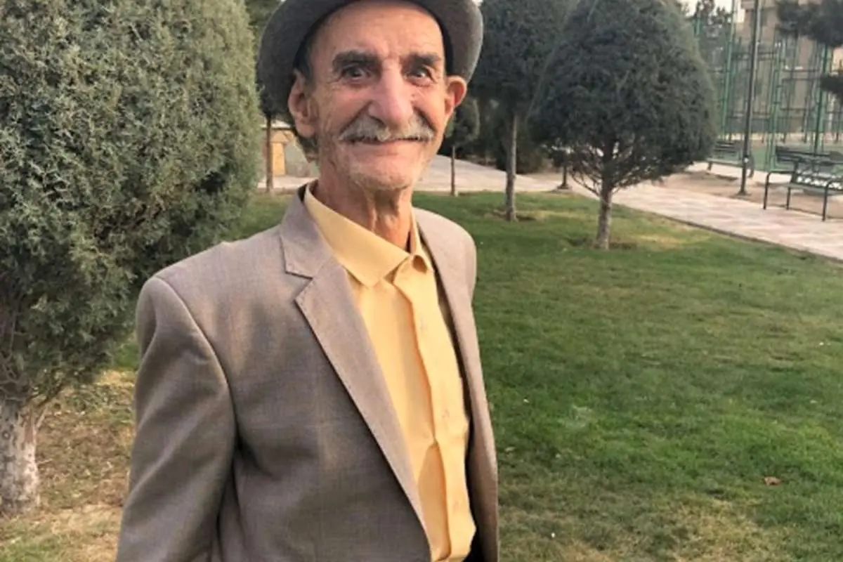 (ویدئو) تشییع جنازه غریبانه احمد پورمخبر