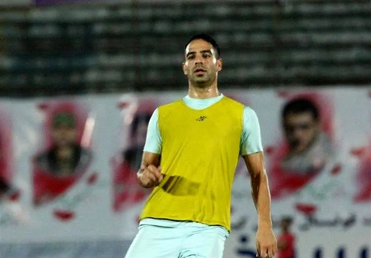 یک پرسپولیسی به شاهین پیوست
