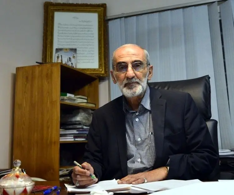 کیهان: کاهش ارزش پول ملی، کار زالو‌صفتان است