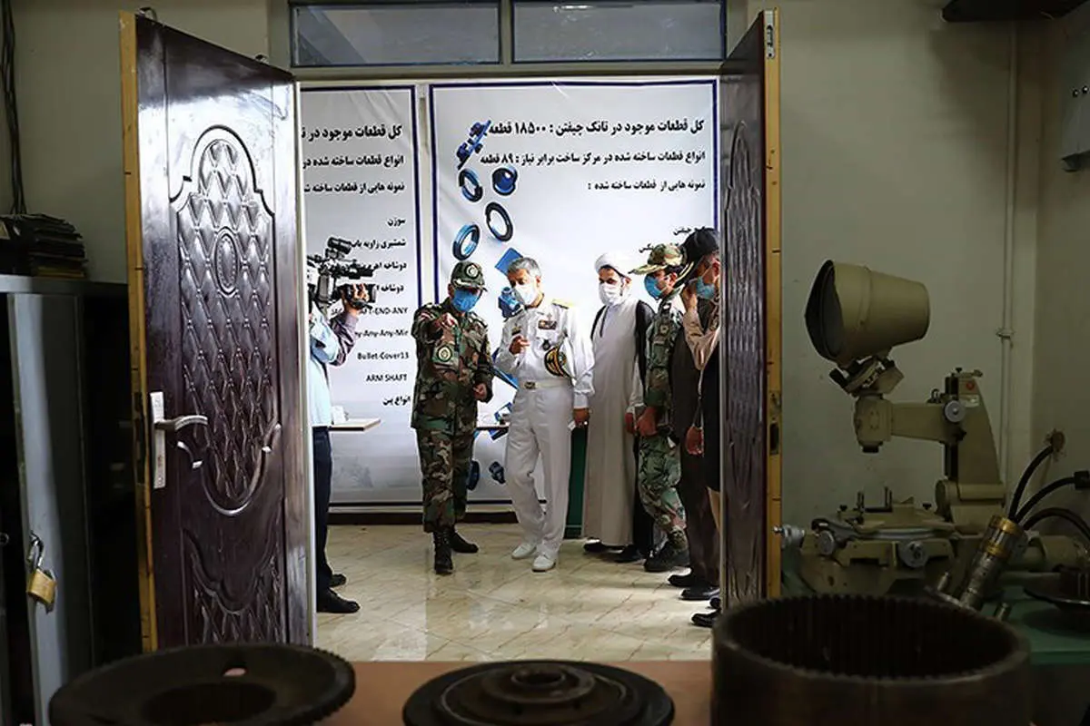 (تصاویر) بازدید امیر سیاری از کارخانه تانک سازی