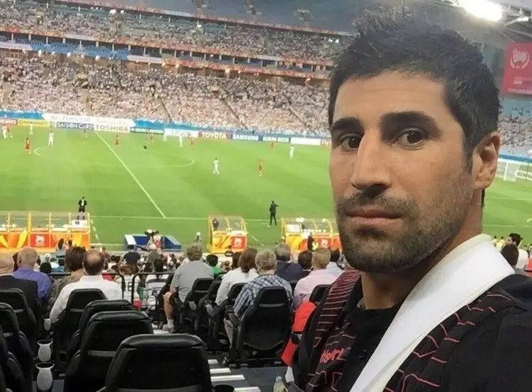 درگیری لفظی دو استقلالی