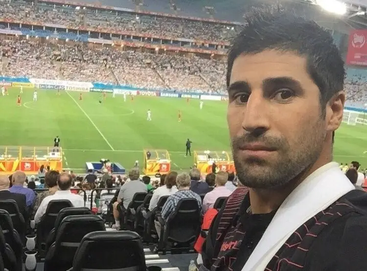درگیری لفظی دو استقلالی