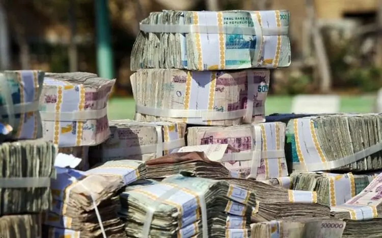 نقدینگی از ۲۶۰۰ هزار میلیارد تومان گذشت