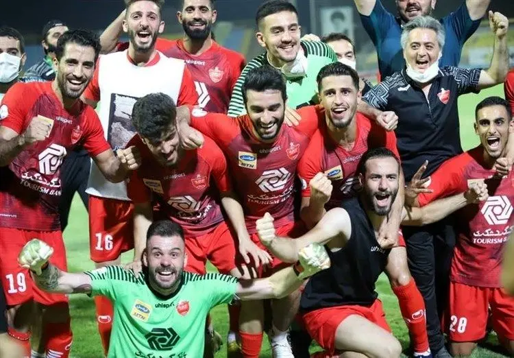 نقدی بر رفتار تازه پرسپولیسی‌ها؛ شومن نباشید!