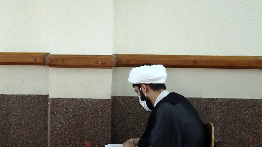 (تصاویر) حضور طلاب در آزمون ورودی دکتری