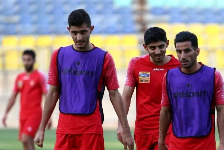 یک پرسپولیسی کرونا دارد؟