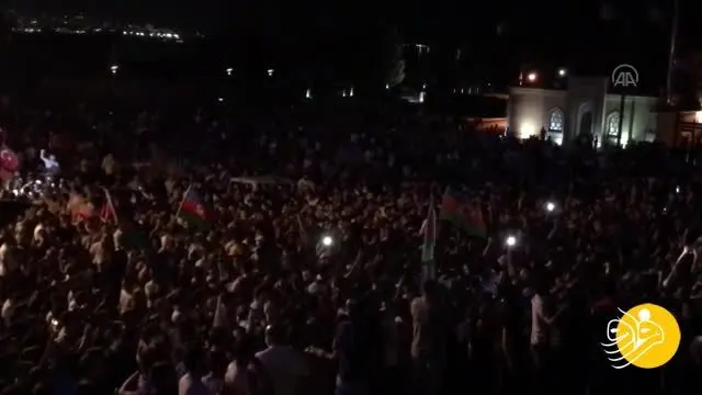 (تصاویر) بسیج هزاران نفر از مردم آذربایجان برای جنگ با ارمنستان