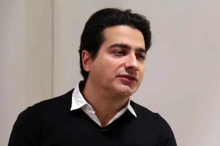 واکنش همایون شجریان به حرف‌های احمدی‌نژاد