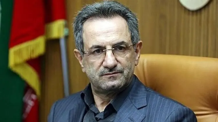 روزانه ۷۰۰ مبتلا به کرونا در تهران بستری می‌شوند