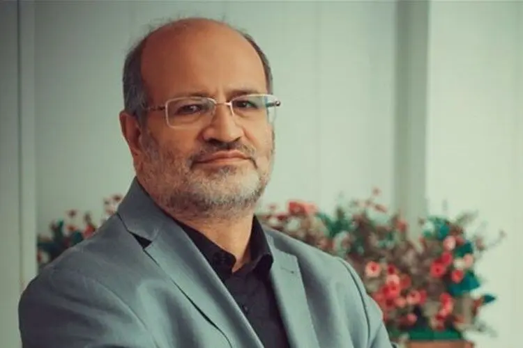 اینکه بخواهیم در برابر کرونا پرچم افتخار بالا ببریم، اصلا علمی نیست/ امواج بعدی کرونا خواهد آمد