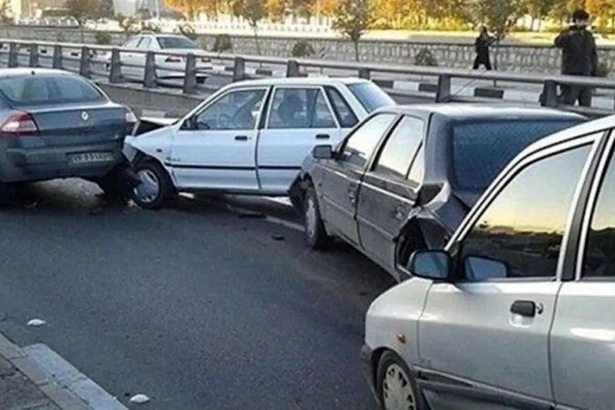 تصادف عجیب ۵۰ خودرو با ۳۶ مصدوم در اتوبان قزوین
