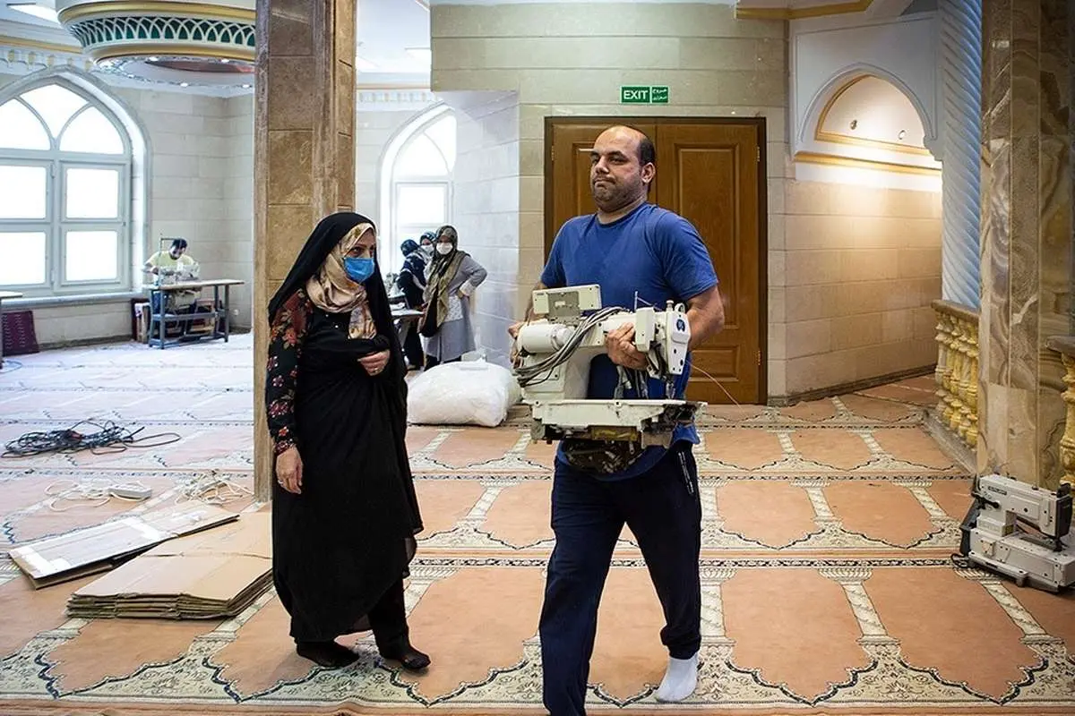 (تصاویر) تولید ماسک نذری برای عزاداران حسینی در محرم