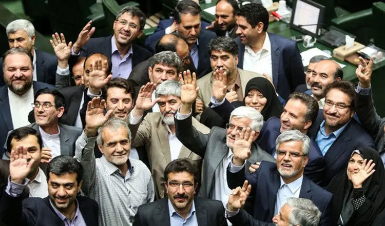 علی صوفی: باید در قدرت باشیم تا بتوانیم تغییر ایجاد کنیم