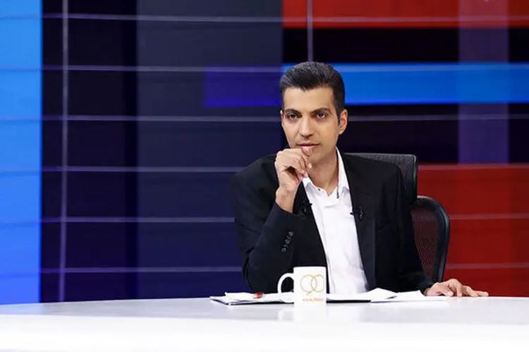 (عکس) عادل فردوسی‌پور به شکل عجیبی پیر شده است