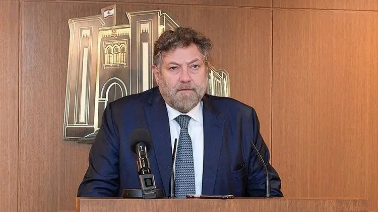 سونامی استعفا در لبنان