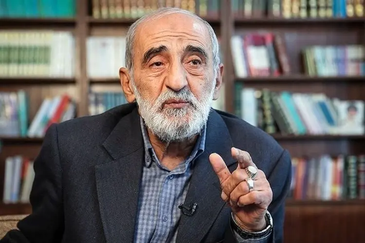 شریعتمداری: فتاح نظام مظلوم را آماج تهمت‌های ناروا کرد