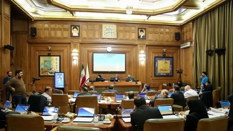 تهران حالا هم مصدق دارد و هم بازرگان