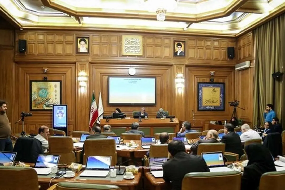 تهران حالا هم مصدق دارد و هم بازرگان