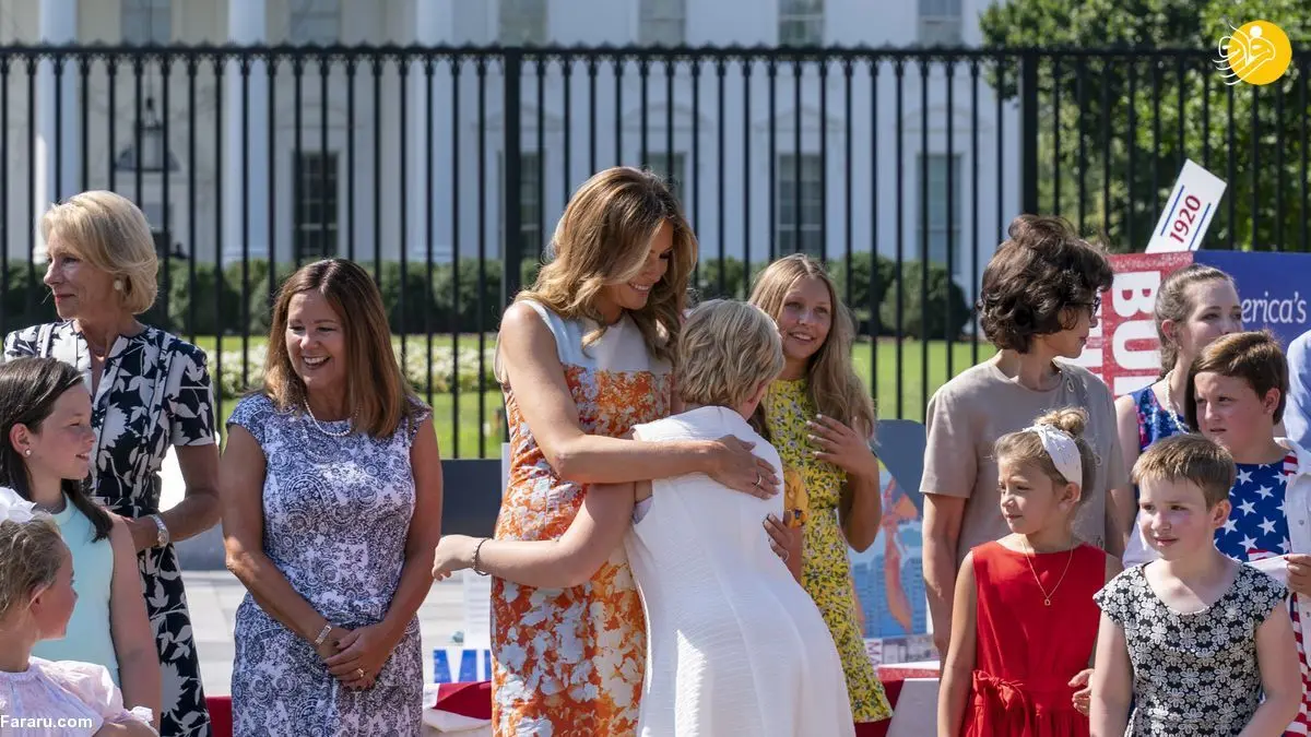 (تصاویر) ملانیا ترامپ بدون ماسک در یک مراسم