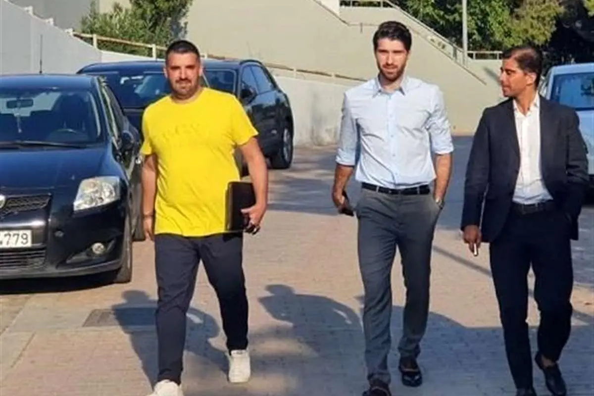 (عکس) لژیونر ایرانی در تست پزشکی تیم یونانی