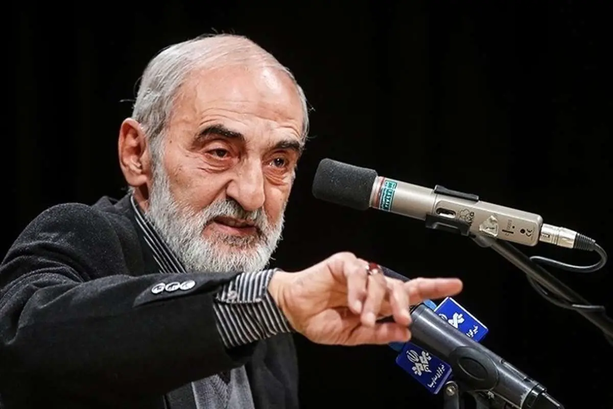 طعنه حسین شریعتمداری به حدادعادل